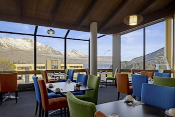 copthorne hotel and apartments queenstown lakeview