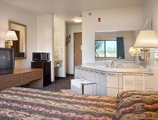 Comfort Inn Mount Pleasant - Racine,Mount Pleasant>>Milwaukee,3 star