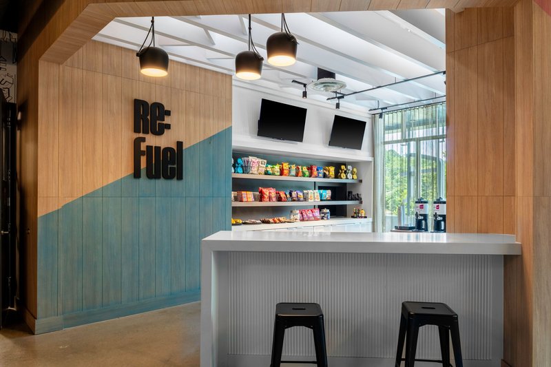 aloft nashville airport