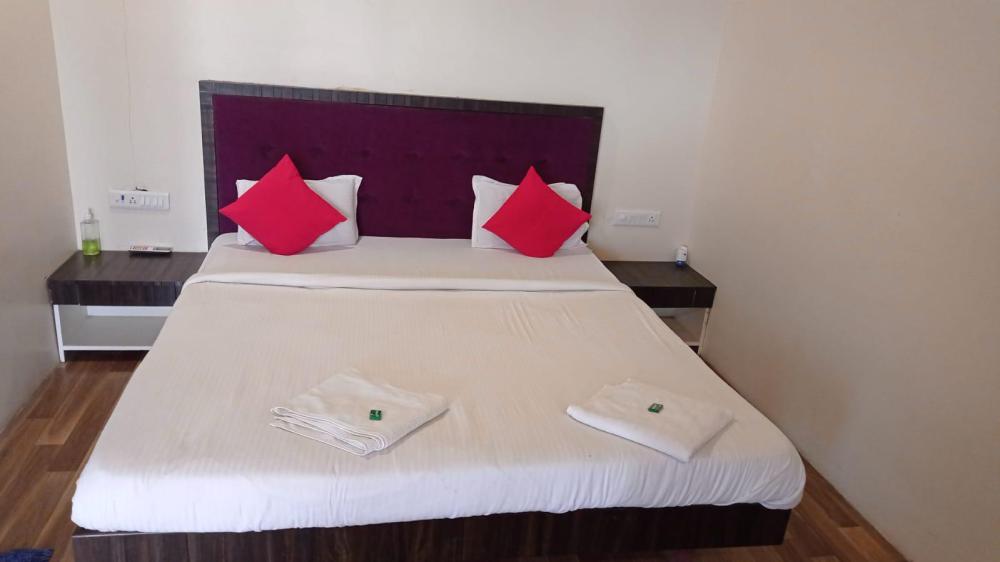 Lotus Resort,Daulatabad,3 star