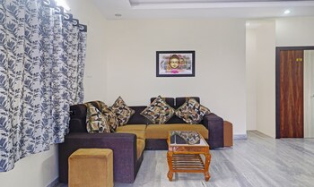 treebo trend lavish palms