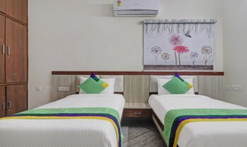 treebo trend lavish palms