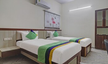 treebo trend lavish palms