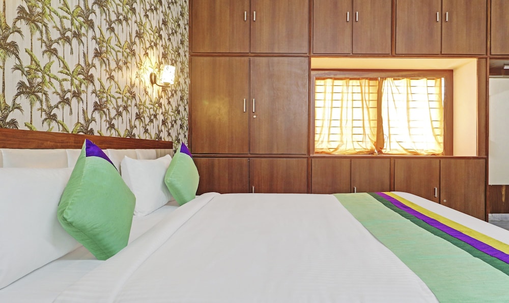 treebo trend lavish palms