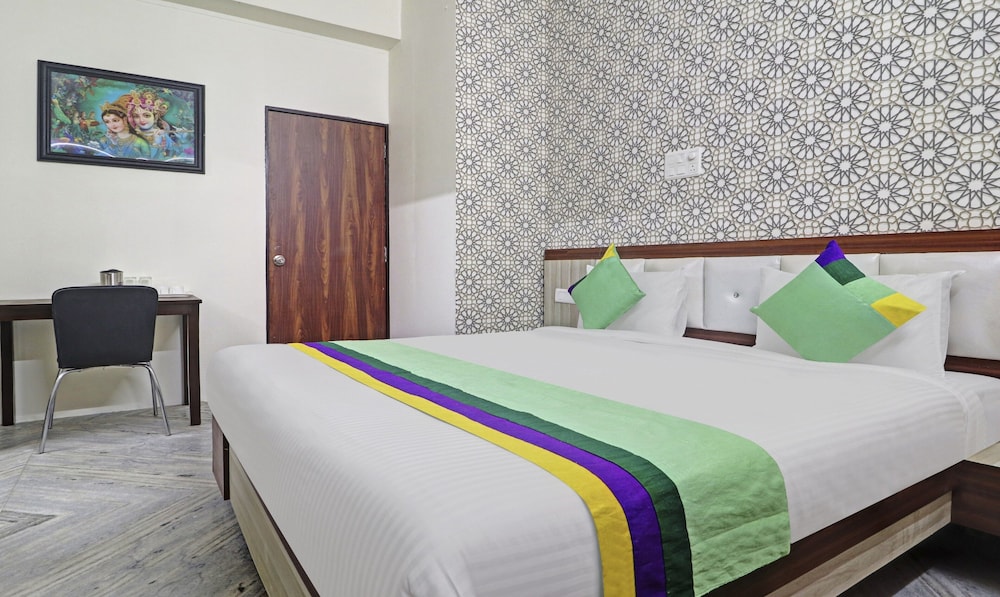 treebo trend lavish palms