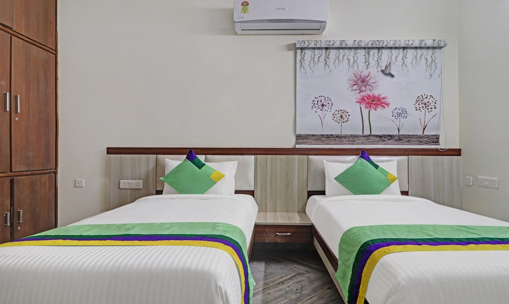 treebo trend lavish palms