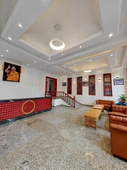 old road mansion