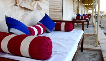 desert over night camp and resort