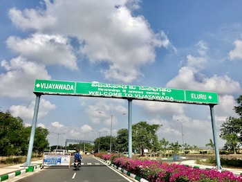 Staro Hotel - Hotel In Vijayawada,India>>Vijayawada,2 star