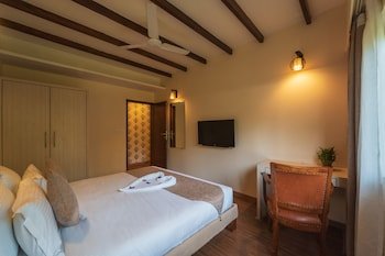 Evoke Premium Candolim North Goa,Goa>>Candolim,4 star