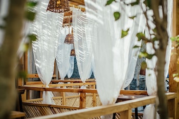 tyakshi eco village