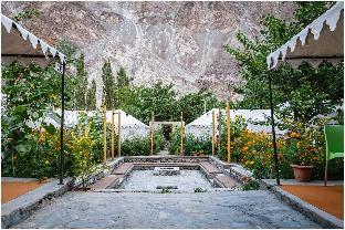 tyakshi eco village