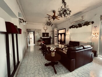 Kakaku The Guest House,Nirmal>>Adilabad,3 star
