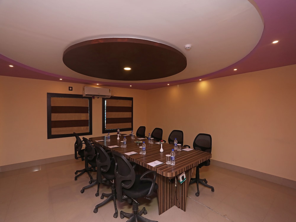 dolphin chocolate inn