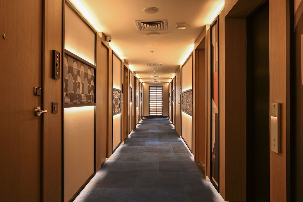 parallel hotel udaipur a member of radisson individuals