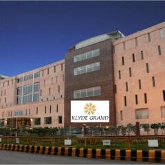 Sk Klyde Grand Hotel,Sector 23,4 star