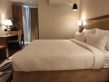 udman by ferns n petals gurugram