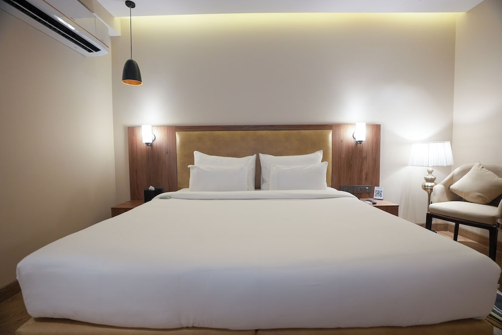 udman by ferns n petals gurugram