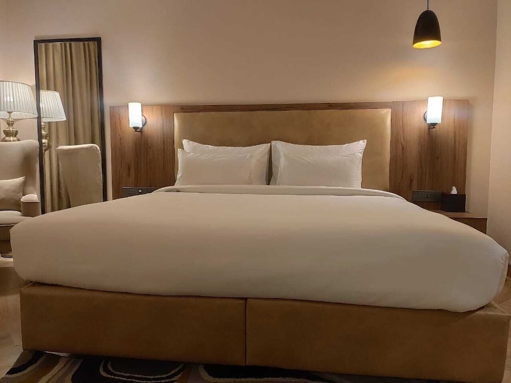 udman by ferns n petals gurugram