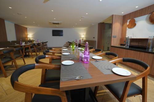 udman by ferns n petals gurugram