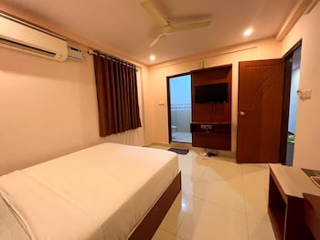 hotel intourist by agira hotel