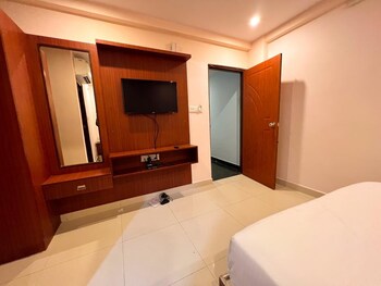 hotel intourist by agira hotel