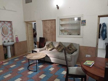 immaculate 7 bed house in jodhpur