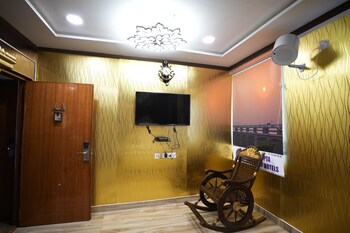 k n gupta group of hotel castle