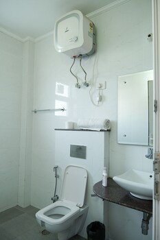 lime tree luxury 3bhk serviced apartment