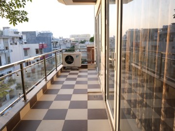 lime tree luxury 3bhk serviced apartment