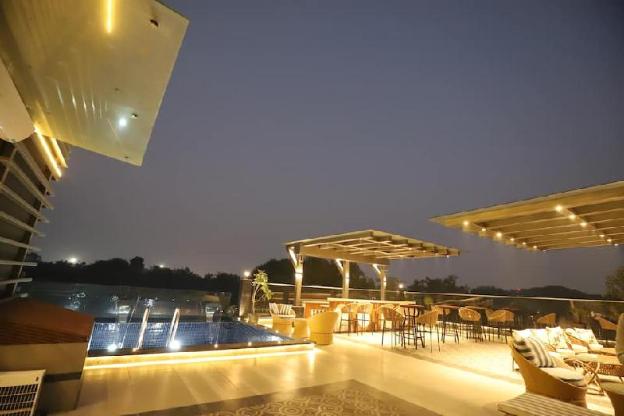 the pristine hotel kanpur