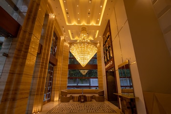 the pristine hotel kanpur