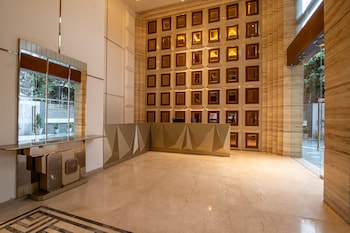 the pristine hotel kanpur
