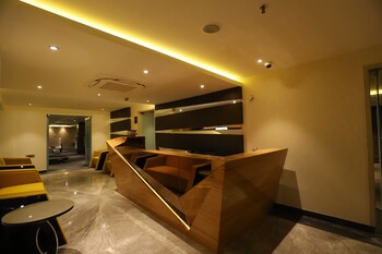 the pristine hotel kanpur