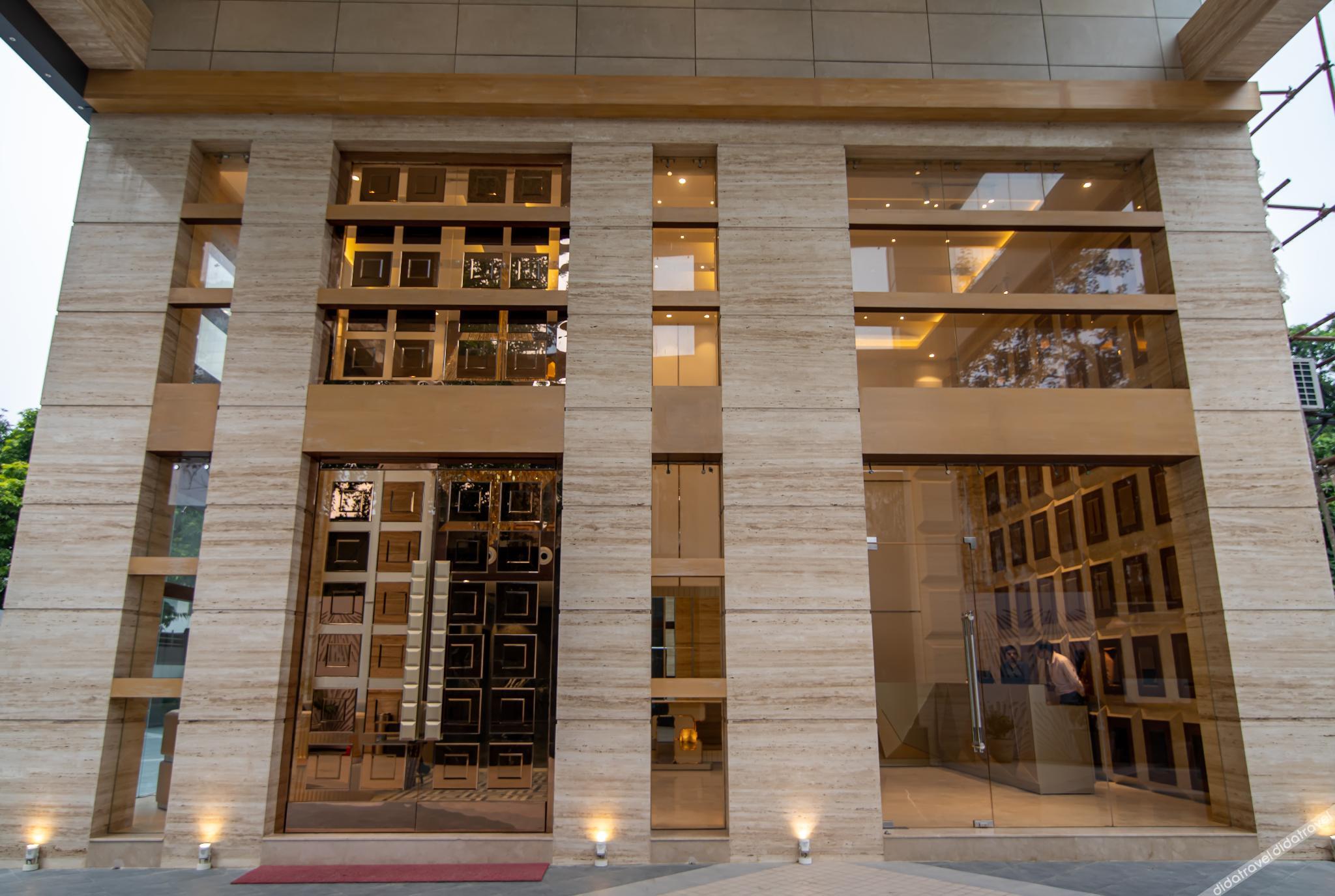 the pristine hotel kanpur