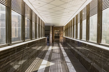 Meridian Hotel Banquets And Rooms,Gujarat>>Surat,3 star