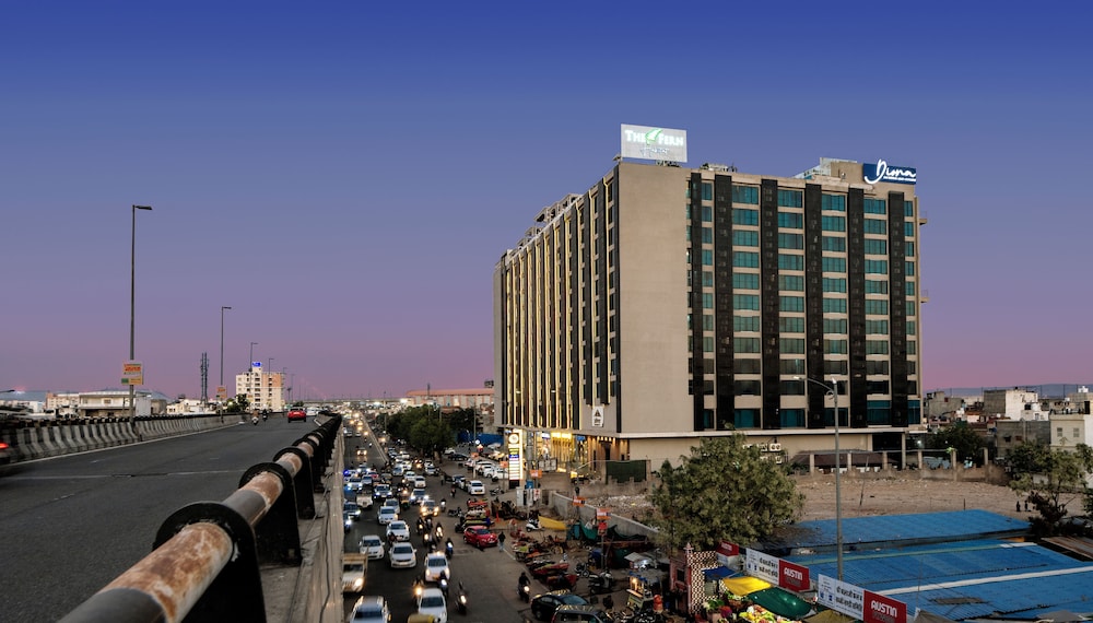 the fern habitat jaipur