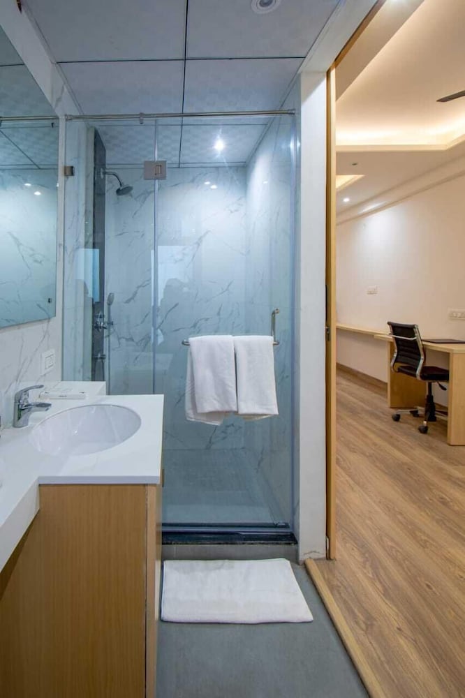 the fern habitat jaipur