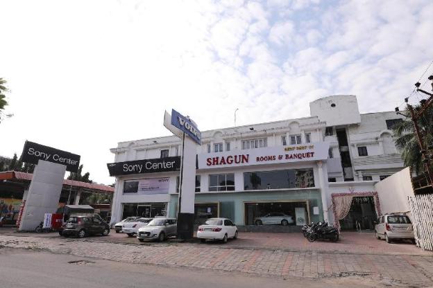 hotel shagun rooms and banquet surat