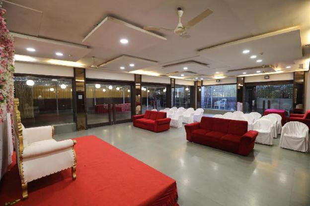 hotel shagun rooms and banquet surat