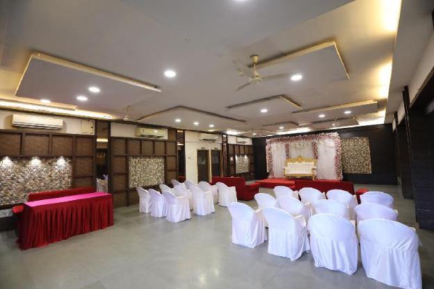 hotel shagun rooms and banquet surat