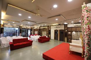 hotel shagun rooms and banquet surat