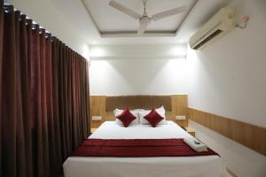 hotel shagun rooms and banquet surat