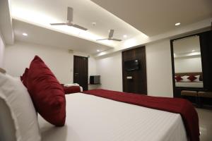 hotel shagun rooms and banquet surat