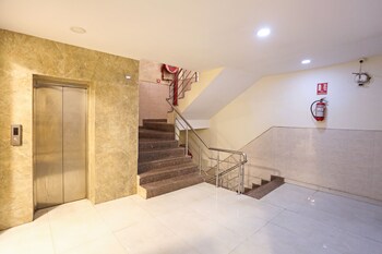 hotel paras delhi airport