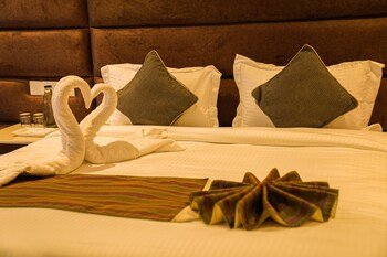 montrose 11 boutique