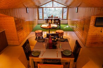 montrose 11 boutique