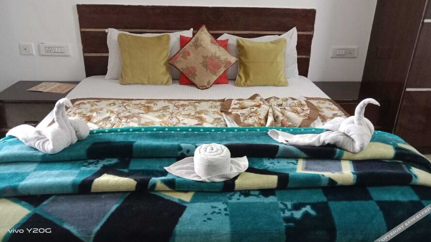 montrose 11 boutique