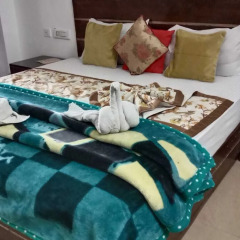 montrose 11 boutique