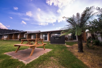 Beachfront At Bicheno,East Coast Tasmania>>Bicheno,4 star